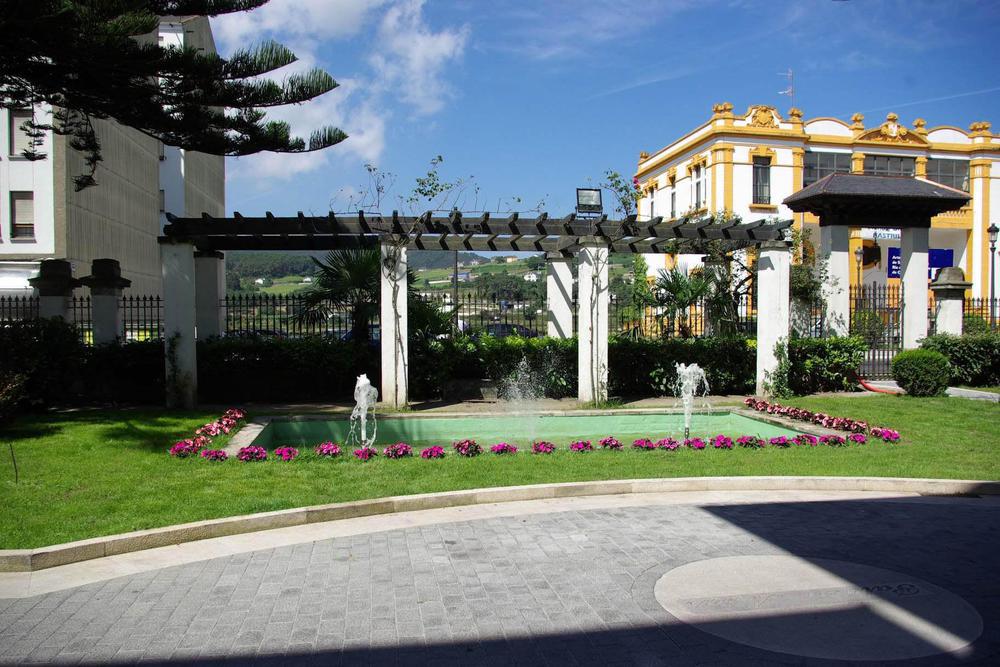 Hotel Y Apartamentos Arias นาเวีย ภายนอก รูปภาพ